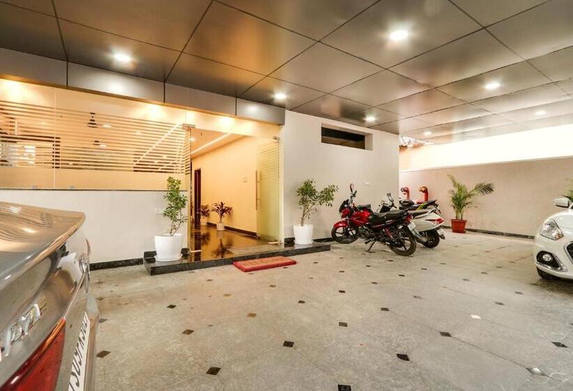 בית מלון כפרי Collection O Gokul Pride