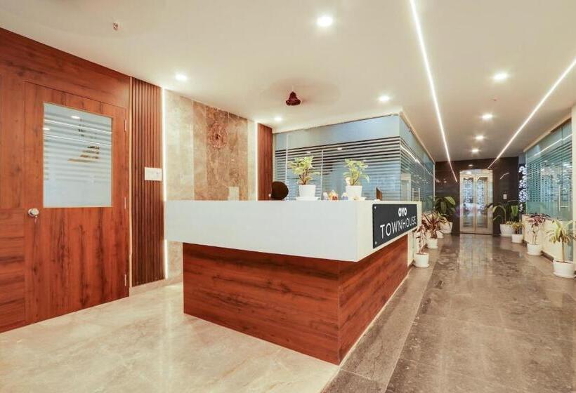 בית מלון כפרי Collection O Gokul Pride