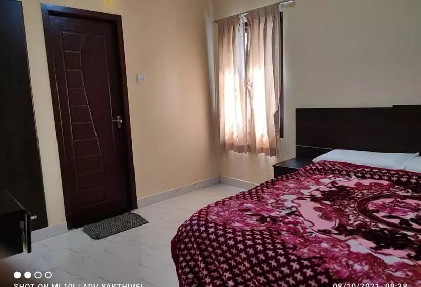 ホテル Happy Springs Home  2 Bhk Yogi Cottage