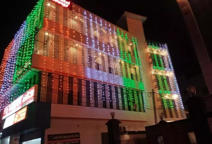 Hotelli New Raghukul Lodge