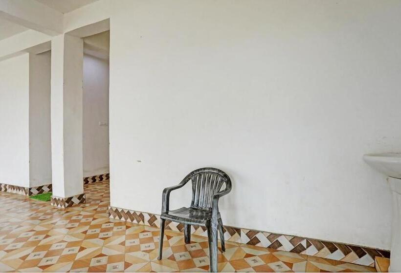 酒店 Oyo Alpha Guest House & Restaurant