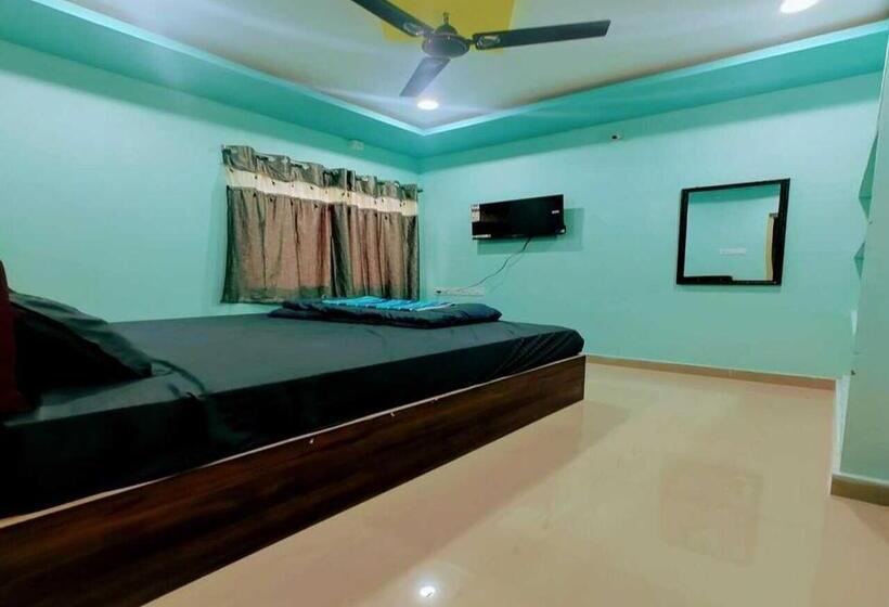 Отель Oyo Raj Residency