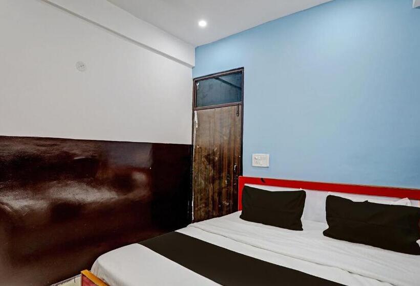 בית מלון כפרי Oyo The Batter Inn