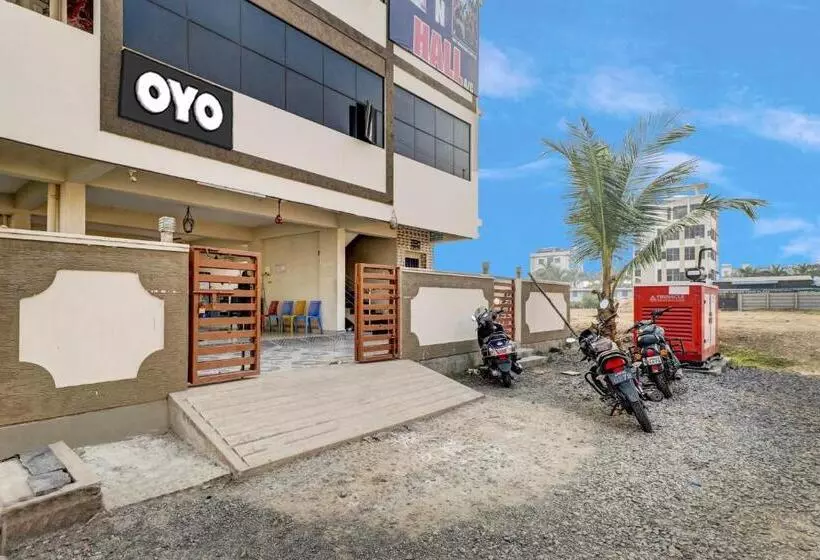 ホテル Oyo Vnr Convention