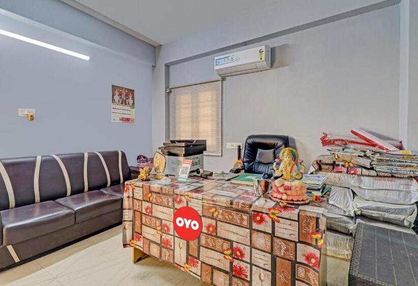 酒店 Oyo Vnr Convention