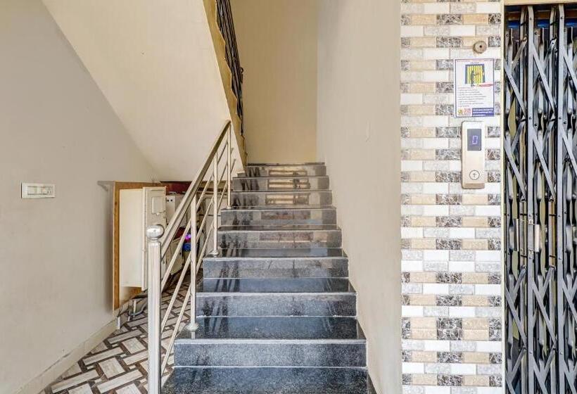 酒店 Oyo Vnr Convention