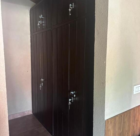 호텔 Sukriti Farmhouse, Cottage Theme Stay In Ncr