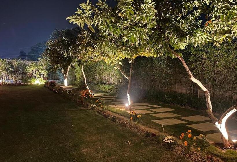 호텔 Sukriti Farmhouse, Cottage Theme Stay In Ncr