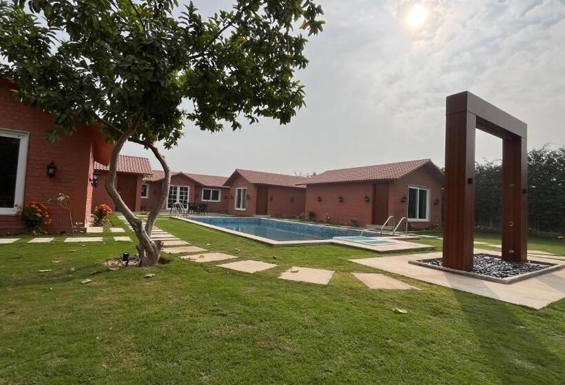 호텔 Sukriti Farmhouse, Cottage Theme Stay In Ncr