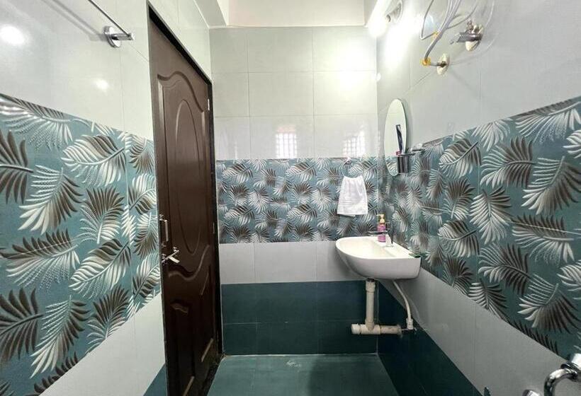 호텔 The Serenity Resort Panchgani