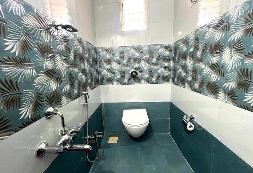 호텔 The Serenity Resort Panchgani