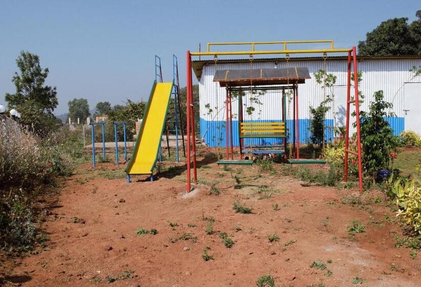 호텔 The Serenity Resort Panchgani