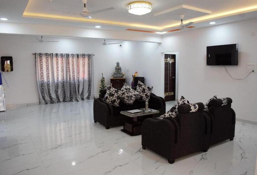 호텔 The Serenity Resort Panchgani