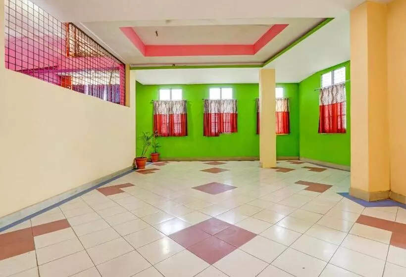 Oyo Flagship Hotel Samruddhi Lodge