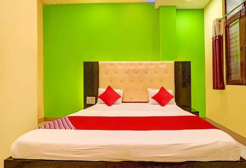 Oyo Flagship Hotel Samruddhi Lodge