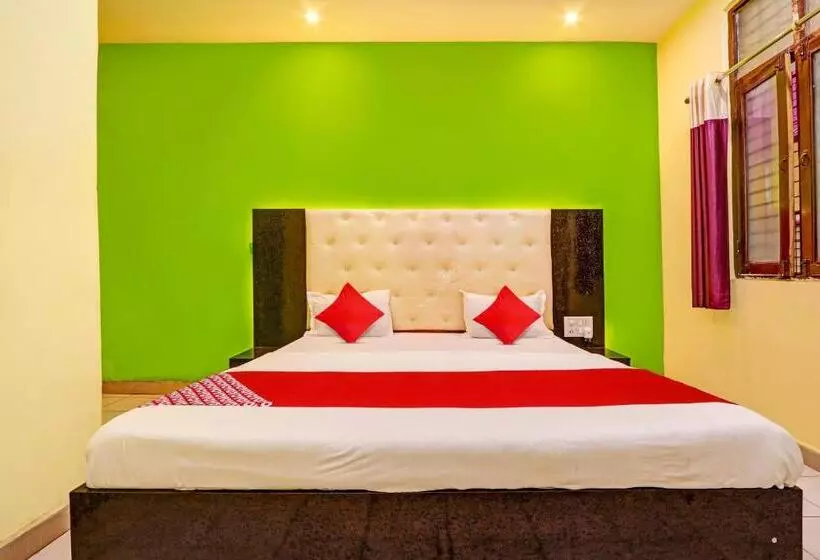 Oyo Flagship Hotel Samruddhi Lodge