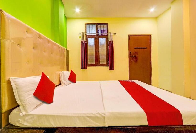 Oyo Flagship Hotel Samruddhi Lodge