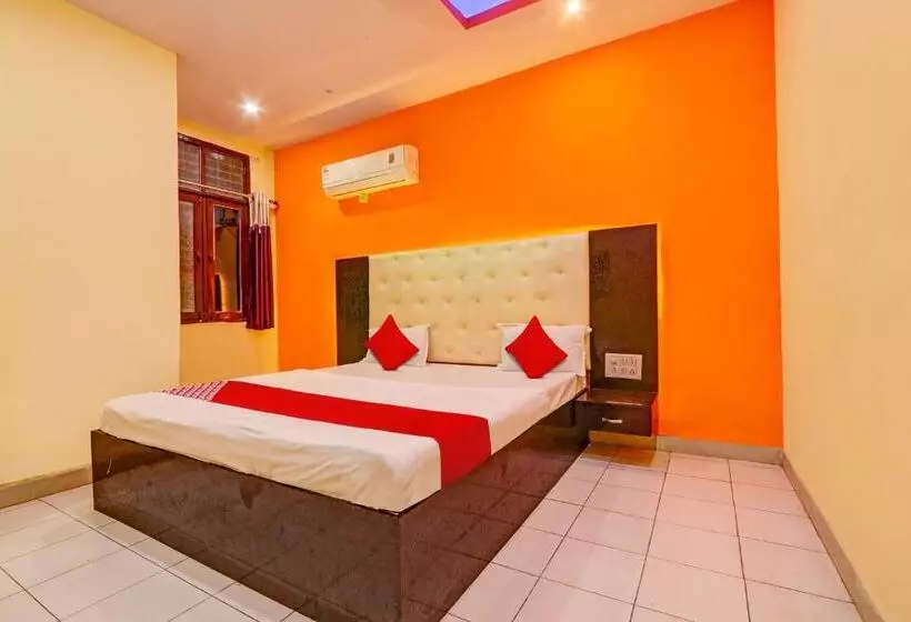Oyo Flagship Hotel Samruddhi Lodge