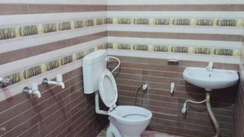 Oyo Hotel Royal Star