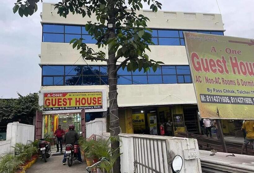 פנסיון A One Guest House