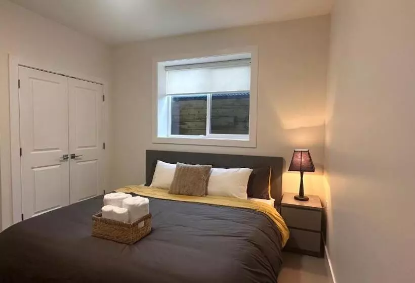 Majatalo Blissful Stay In Surrey Suite 2