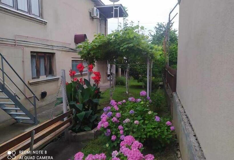 پانسیون Georgian House