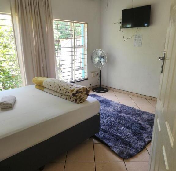 Pensão Hunters Nest Guest House Bronkhorstspruit