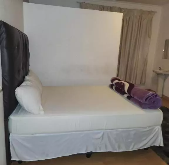 Majatalo Hunters Nest Guest House Bronkhorstspruit