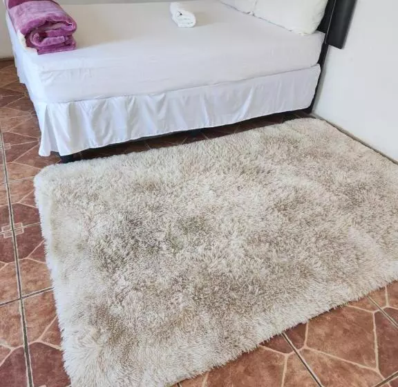 Majatalo Hunters Nest Guest House Bronkhorstspruit