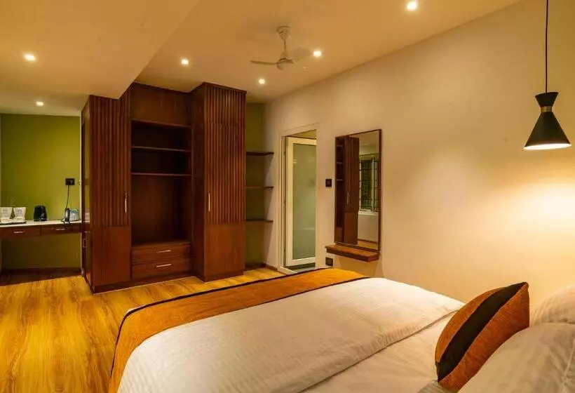 استراحتگاه Makayiram Retreat
