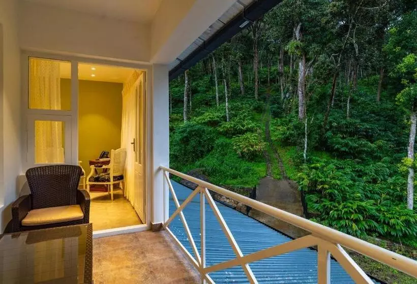 استراحتگاه Makayiram Retreat