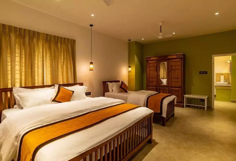 استراحتگاه Makayiram Retreat