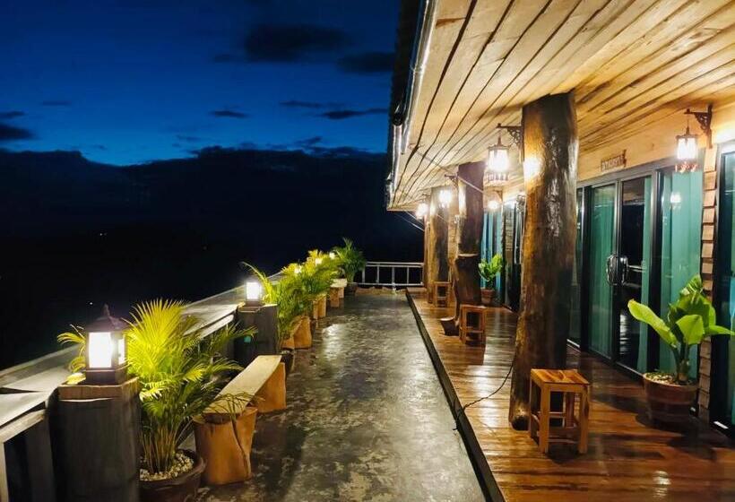 리조트 Sakadburi Homestay