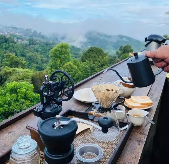 リゾートホテル Sakadburi Homestay