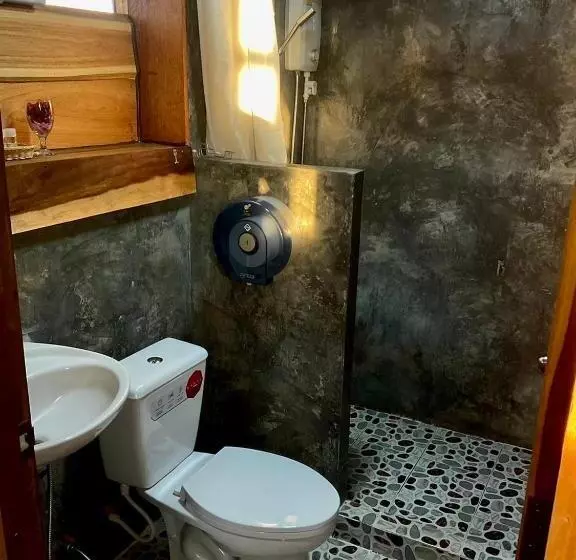 リゾートホテル Sakadburi Homestay