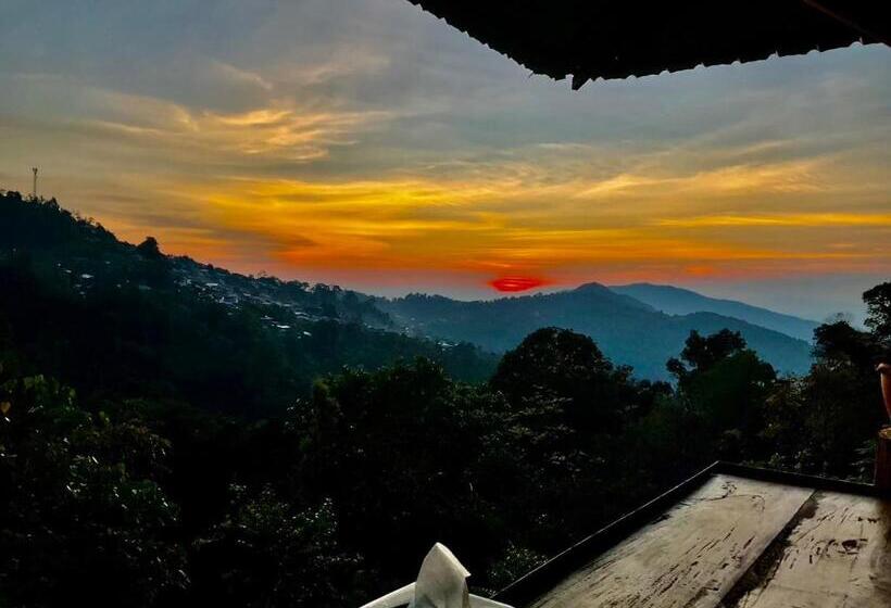 리조트 Sakadburi Homestay