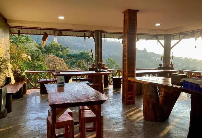 リゾートホテル Sakadburi Homestay