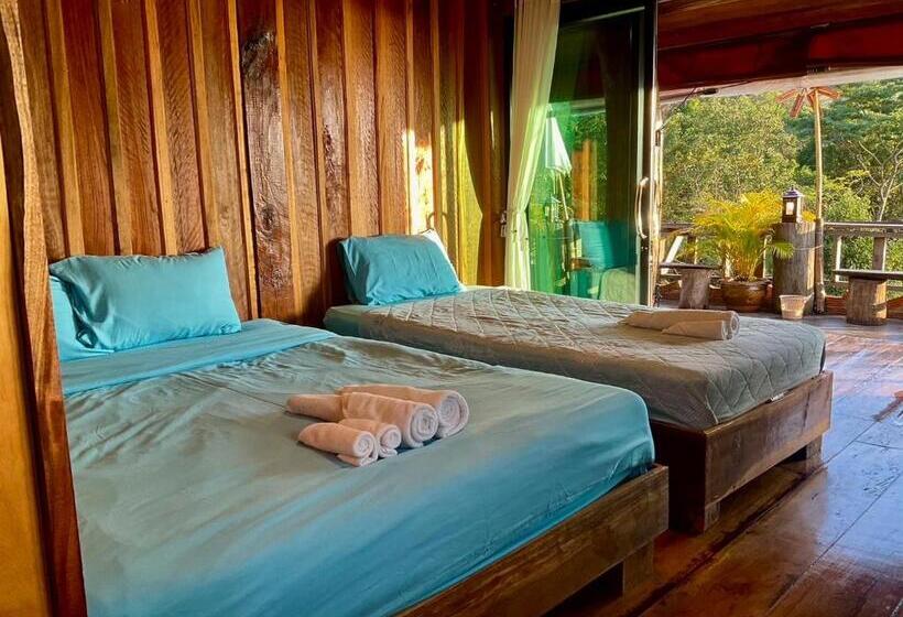 리조트 Sakadburi Homestay