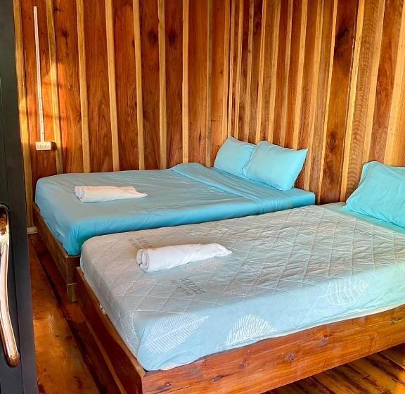 리조트 Sakadburi Homestay