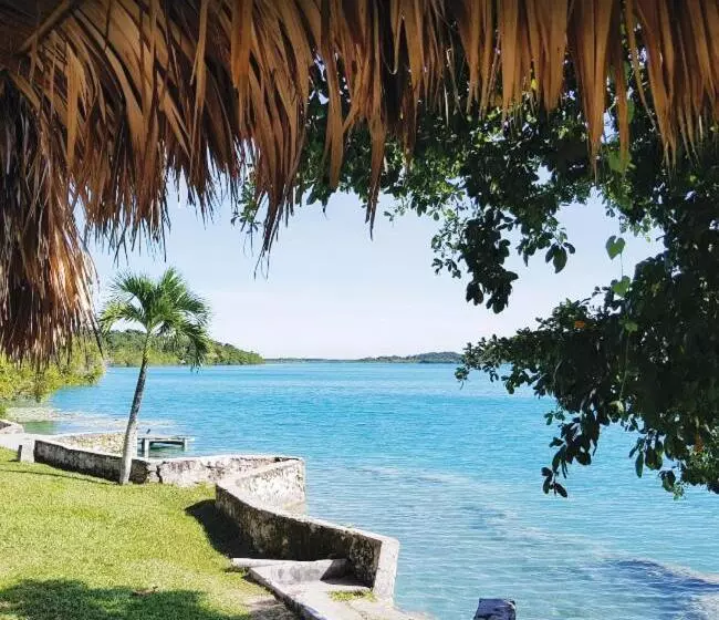 Retkeilymaja Nauh Rooms Xul Ha Bacalar México