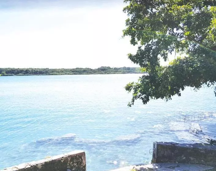 Retkeilymaja Nauh Rooms Xul Ha Bacalar México