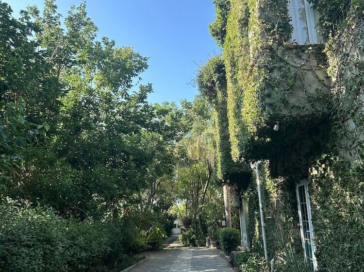 צימר Babil Bahçeleri Butik Hotel & Cafe