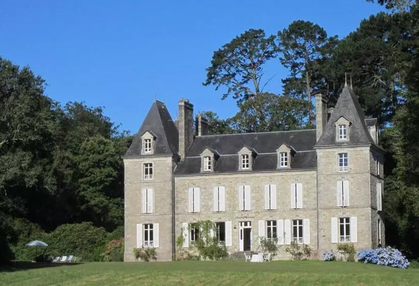 Aamiaismajoitus (B&B) Château De Penfrat