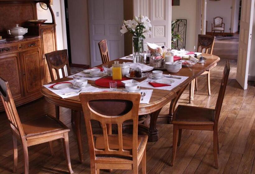 ベッドアンドブレックファースト Château De Penfrat