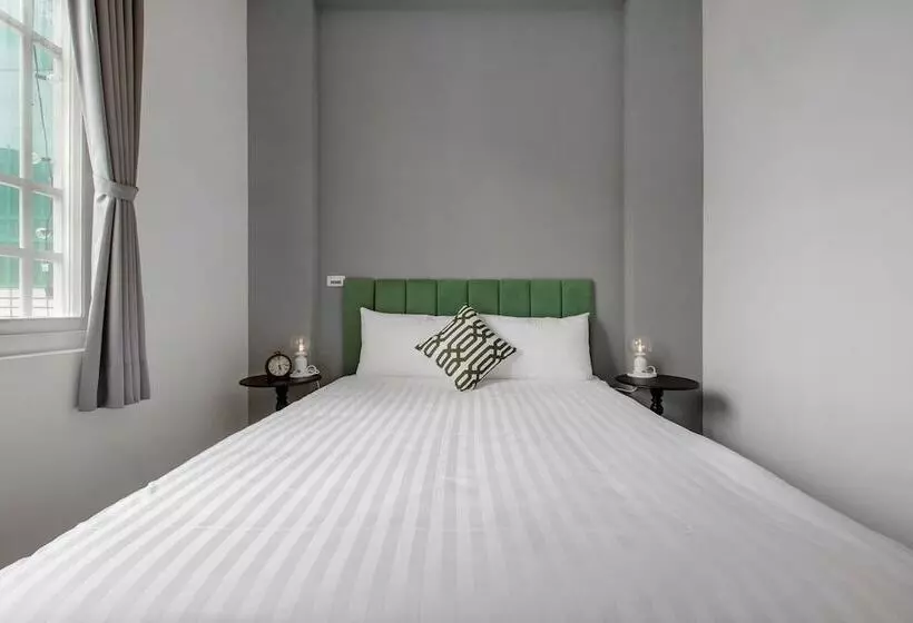 تختخواب و صبحانه Knock Knock Style Inn