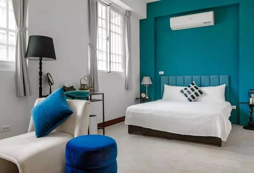 تختخواب و صبحانه Knock Knock Style Inn