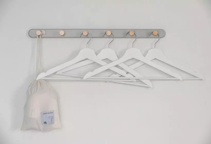 تختخواب و صبحانه Knock Knock Style Inn