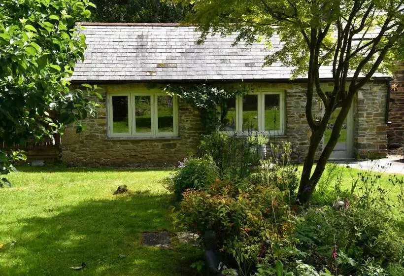 Aamiaismajoitus (B&B) Trewassick Barn