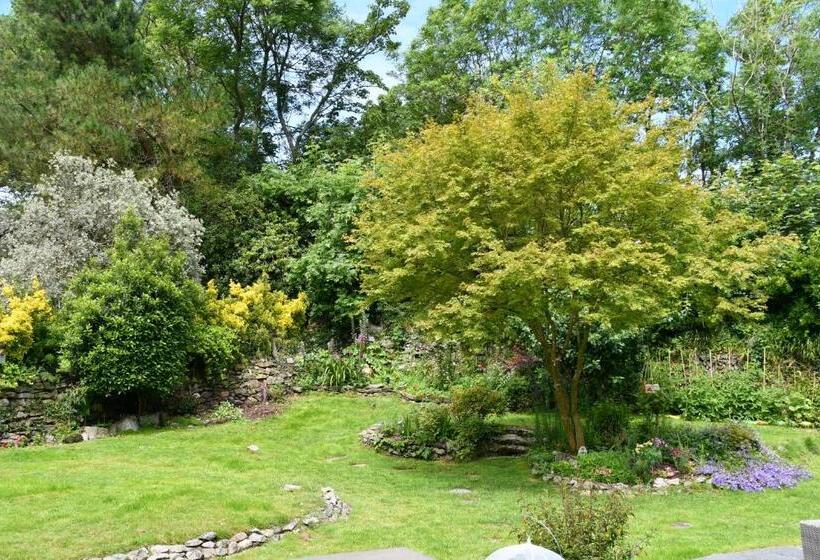 Bed and Breakfast Trewassick Barn