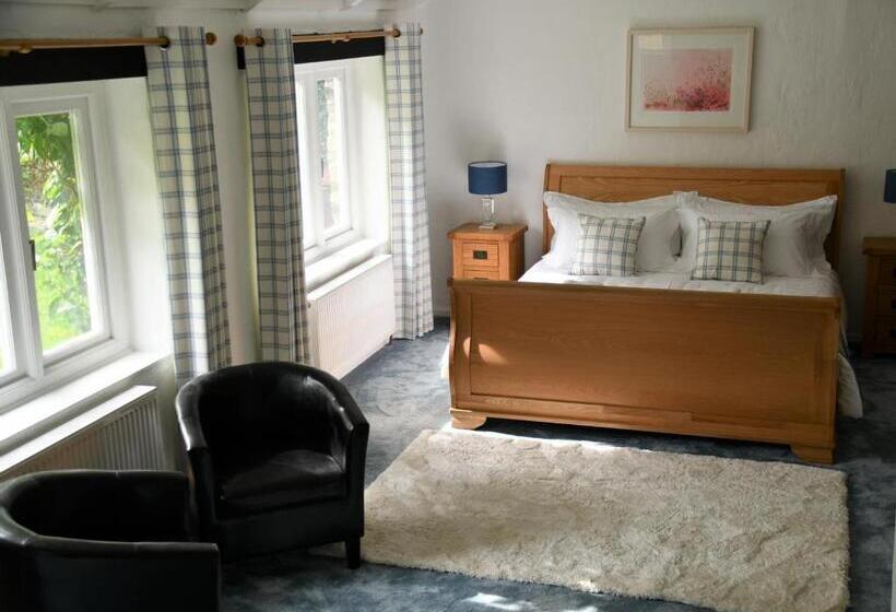 Bed and Breakfast Trewassick Barn